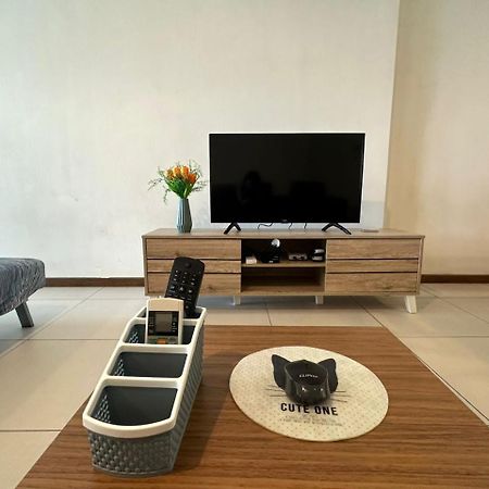 Landmark Stunning High Floor Coast View Studio #Netflix #Fast Wifi Tanjung Tokong Εξωτερικό φωτογραφία