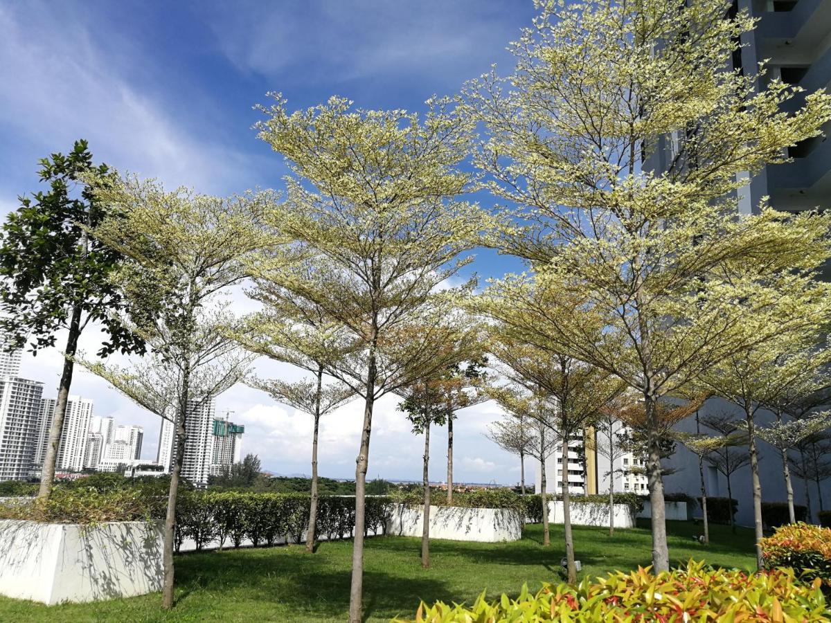 Landmark Stunning High Floor Coast View Studio #Netflix #Fast Wifi Tanjung Tokong Εξωτερικό φωτογραφία